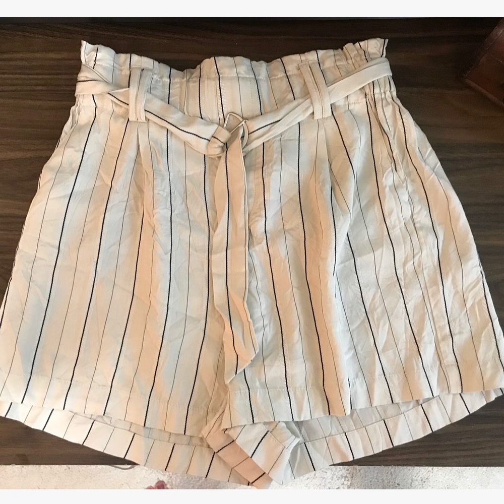 Windsor high waisted shorts with matching belt